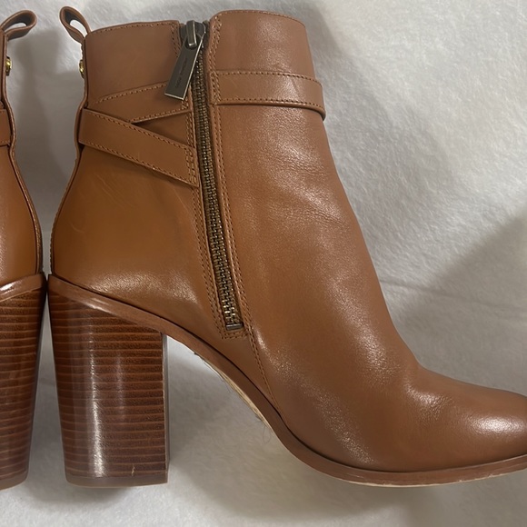 Michael Kors Aldridge Ankle Bootie Block Heel Camel Color size 7.5 - Picture 7 of 16